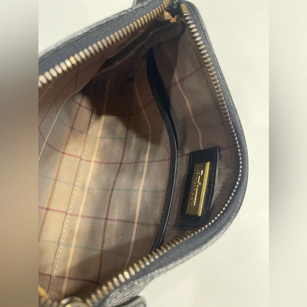 Burberry vintage leather travel pouch - Picture 5 of 10